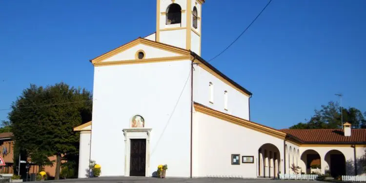 Castello di Porpetto, immersione nella storia e nell’arte sacra locale